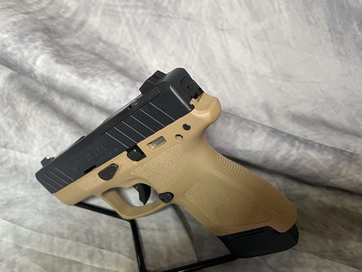 #4535-•-beretta-apx-a1-9mm-luger-semi-auto-pistol,-sn:-axc154045-image-18