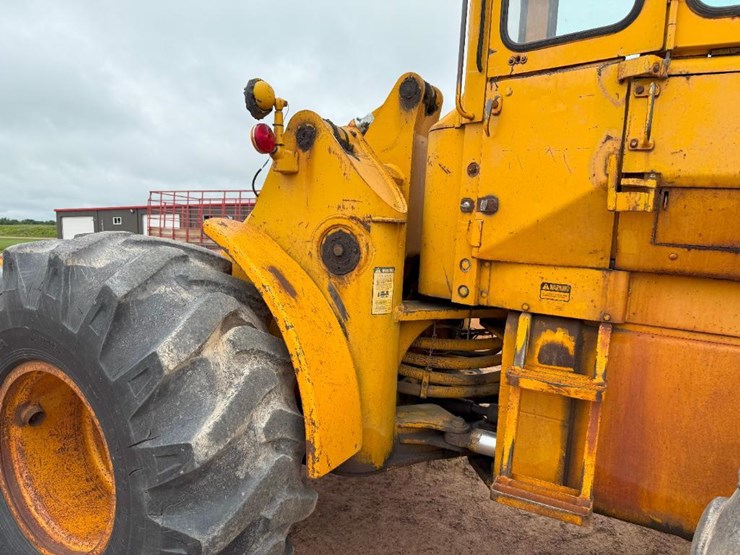 deere-644b-image-22