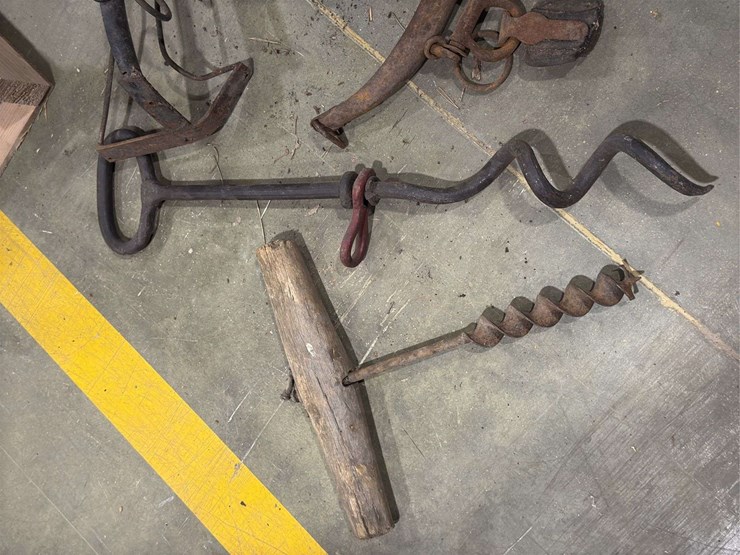 group-of-horse-and-farm-items-image-9