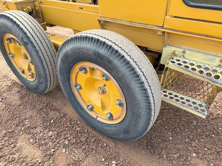 1986-fiat-allis-65b-image-12