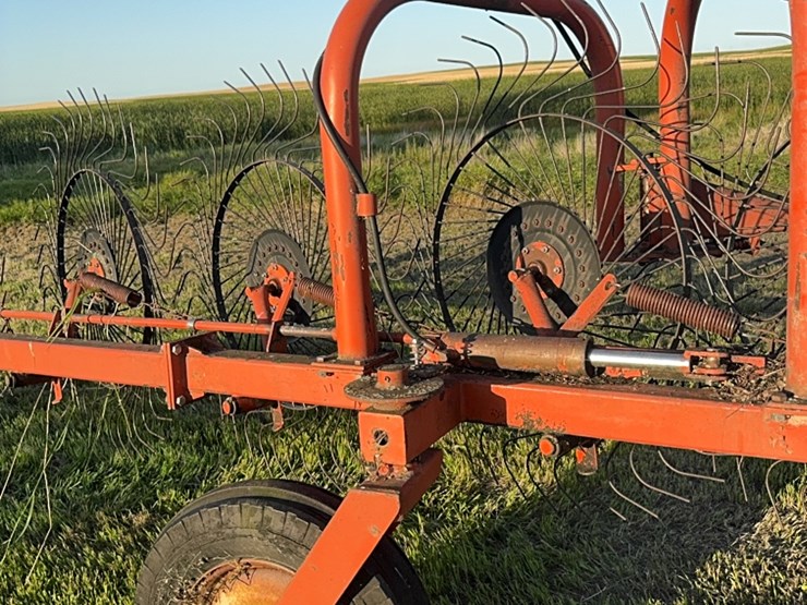 9-wheel-hay-rake-image-9