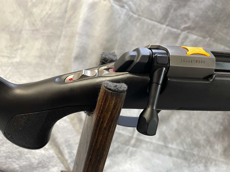 #4593-•-browning-x-bolt-hunter-243-win-bolt-action-rifle,-sn:-24668yw354-image-11