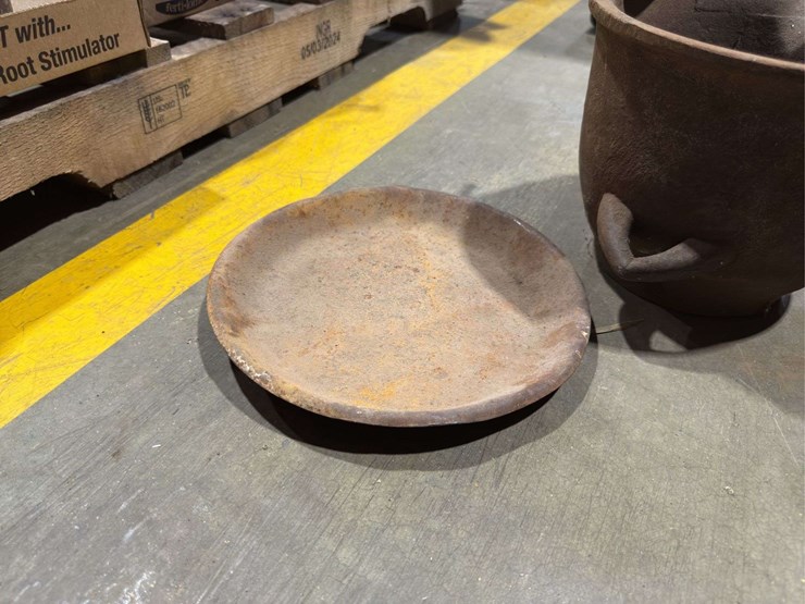 cast-iron-pots-image-6