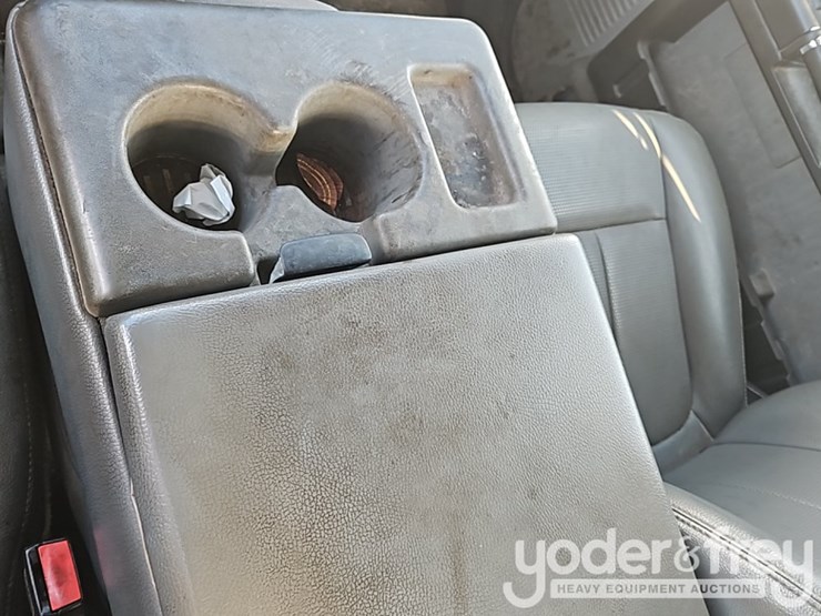 2016-ford-f550-image-27