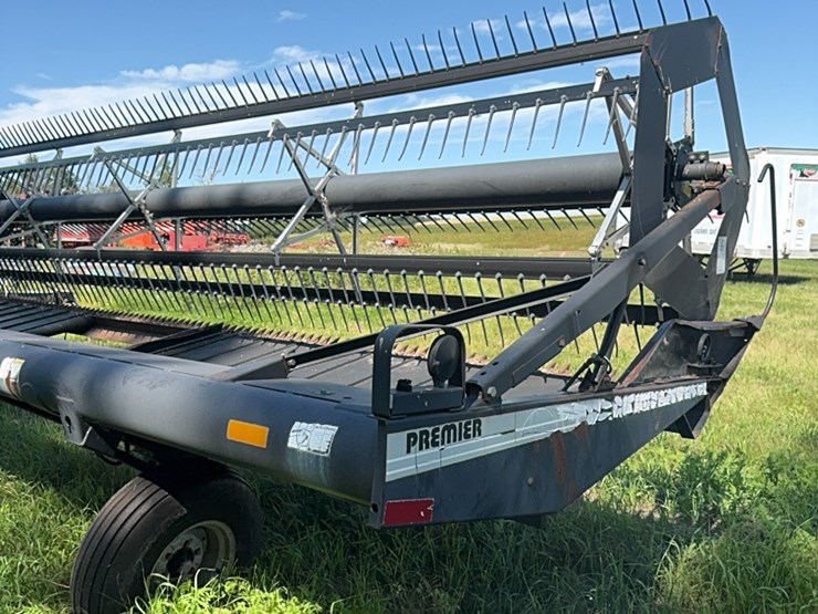 25’-premier-swather,-finger-reel-image-18