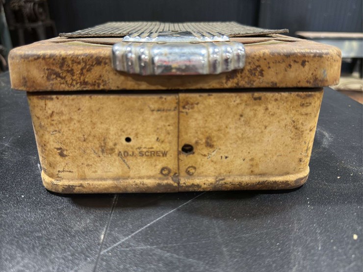 antique-laundry-tools-image-34