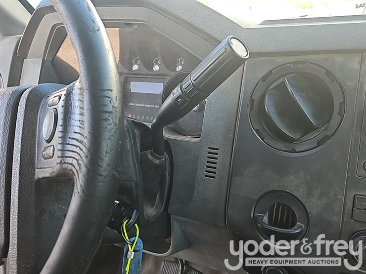 2016-ford-f550-image-28