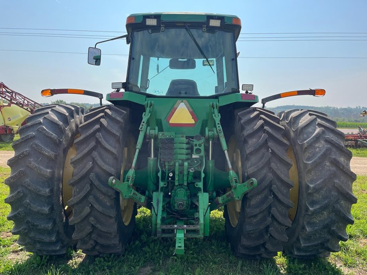 john-deere-8410-image-10