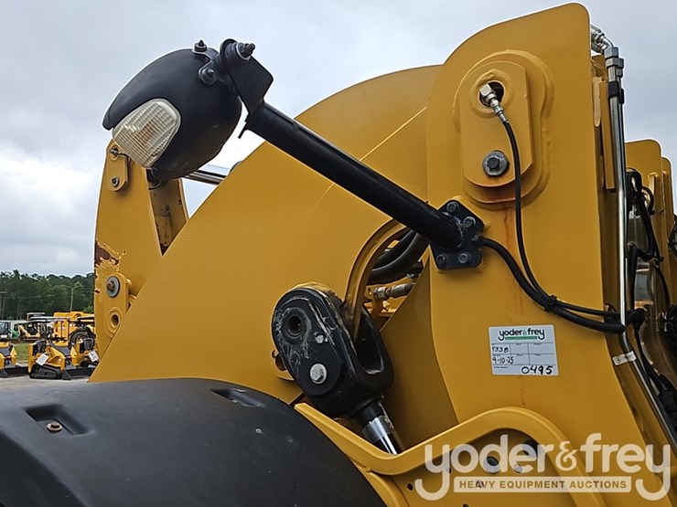 2015-caterpillar-926m-image-44
