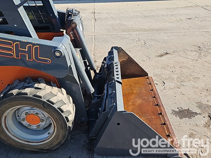 2018-gehl-r105-image-8