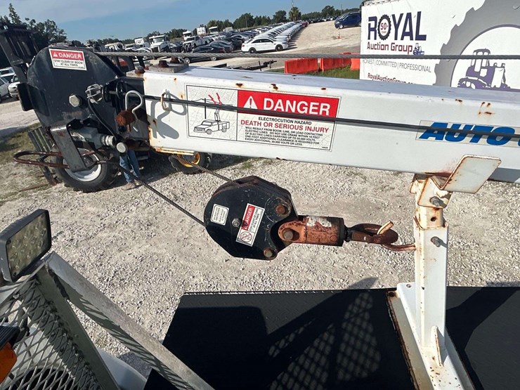 2015-auto-crane-4004eh-image-25