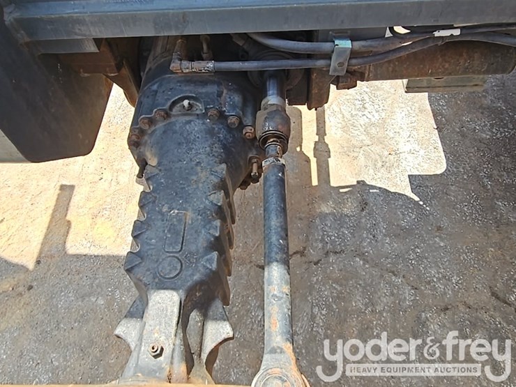 2012-jlg-g9-43a-image-24