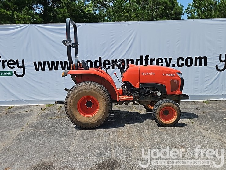 2020-kubota-l2501f-image-6