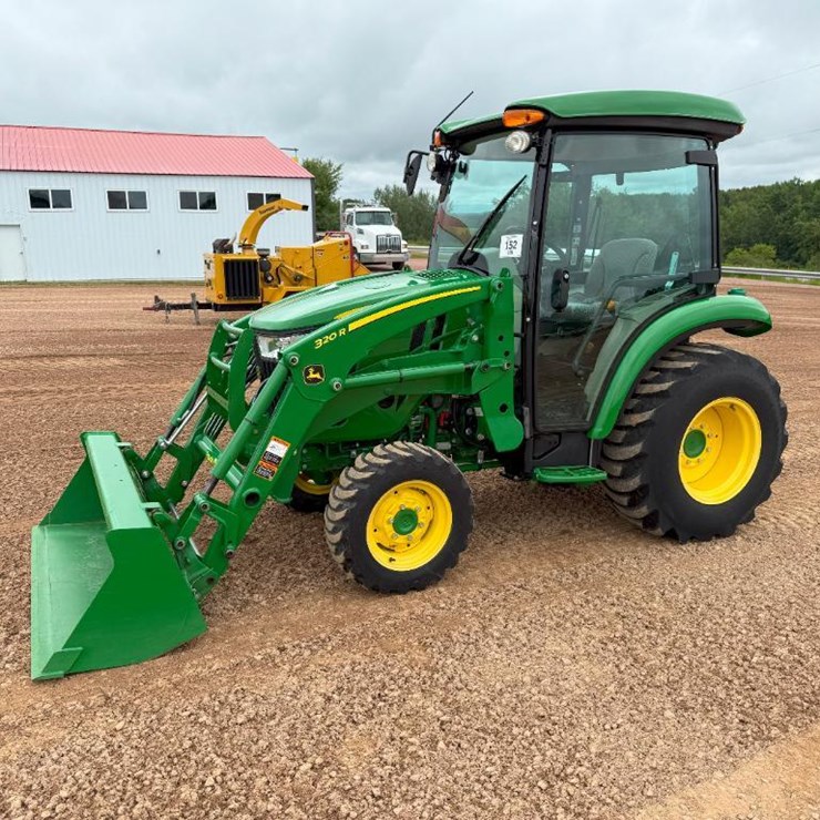 2020 JOHN DEERE 3033R