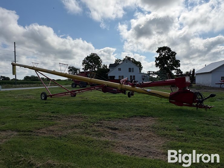 agi-westfield-mkx-13-74-13"x74'-swing-away-auger-image-3