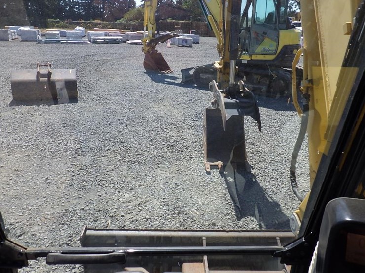 kobelco-sk85cs-3e-image-36