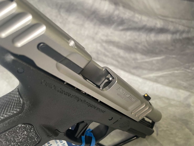 #4528-•-smith-&-wesson-sd40-40-s&w-pistol,-sn:-ehj5910-image-11