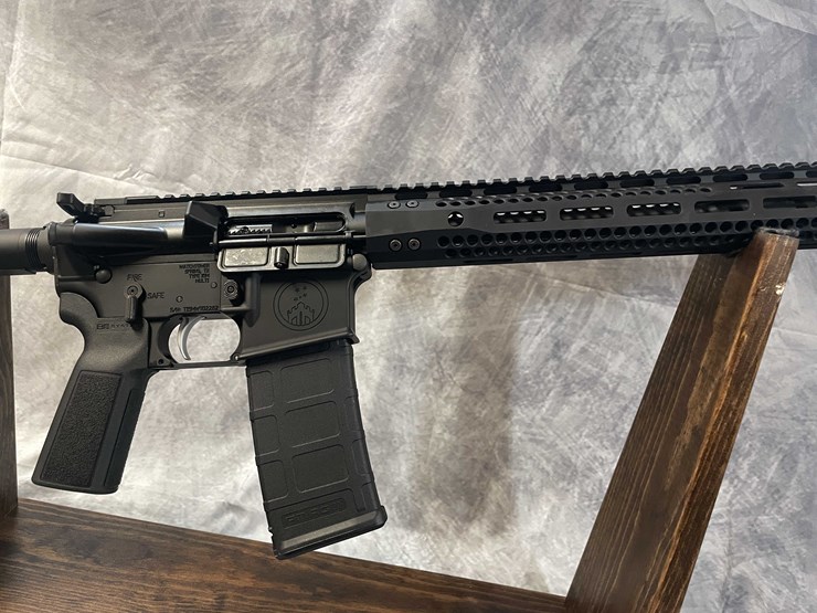 #4599-•-watchtower-arms-ar-15-tactical-5.56-nato-semi-auto-rifle,-sn:-t15mwt02282-image-6