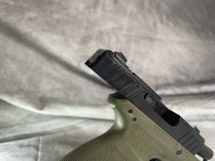#4550-•-beretta-apx-a1-carry-9mm-luger-pistol,-sn:-axc150907-image-12