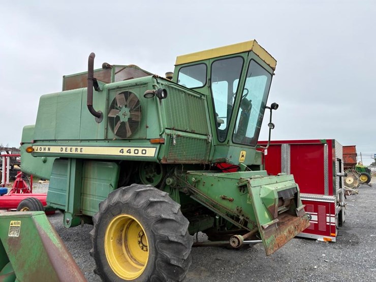 john-deere-4400-image-15