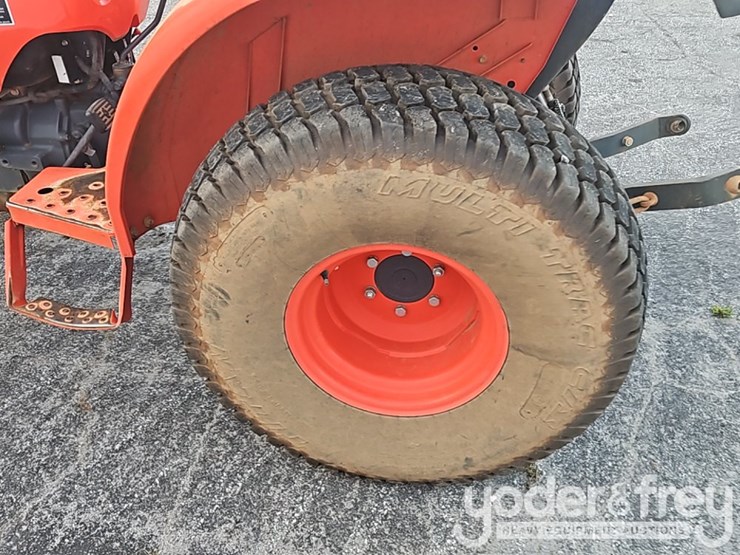 2020-kubota-l2501dt-image-11