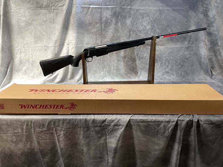 #4595-•-winchester-model-xpr-300-win-bolt-action-rifle,-sn:-pt14709yw357-image-1