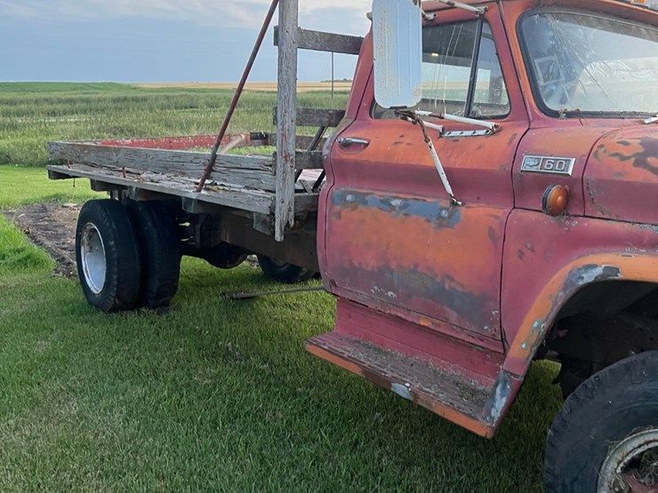 1960-chevy-truck,-not-running-image-8