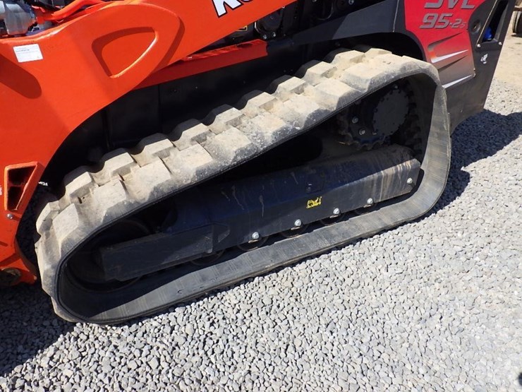 2019-kubota-svl95-2s-image-35