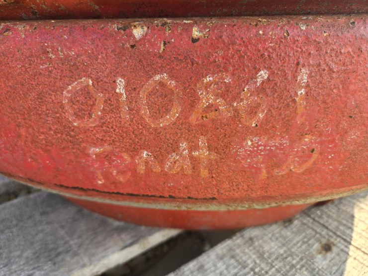 #3849-•-(2)-fendt-rear-wheel-weights-image-6