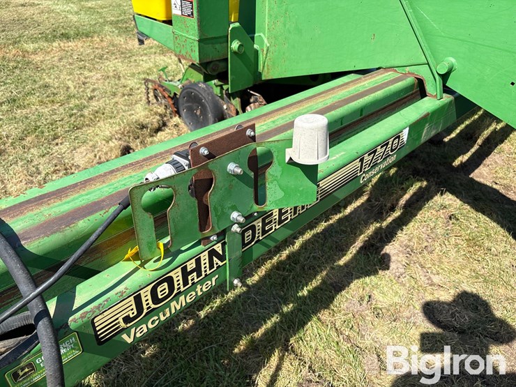 john-deere-1770-image-11