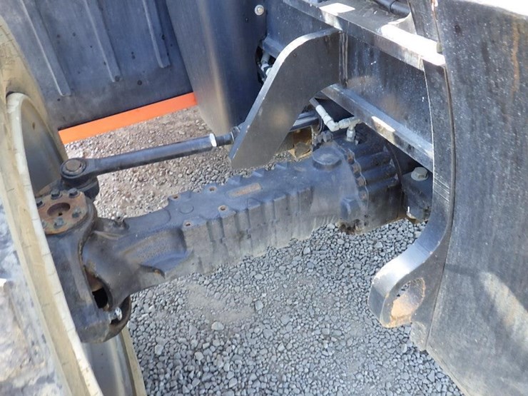 2013-jlg-g6-42a-image-32