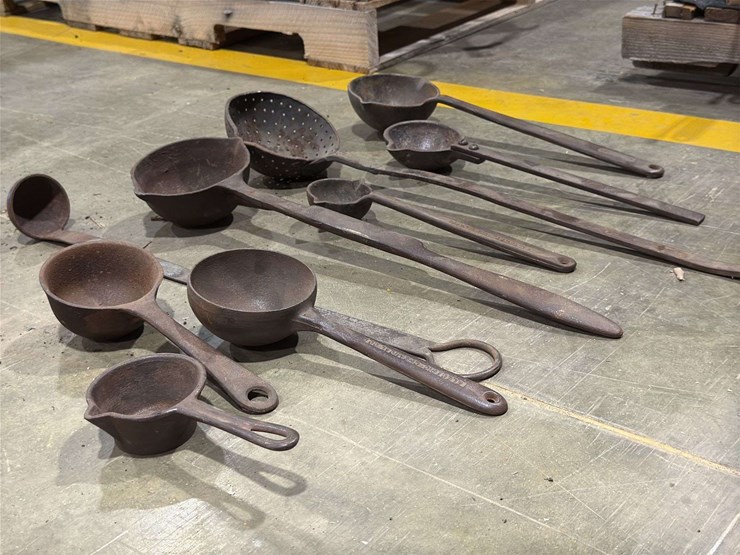 collection-of-cast-iron-smelting-or-lead-melting-ladles-image-12
