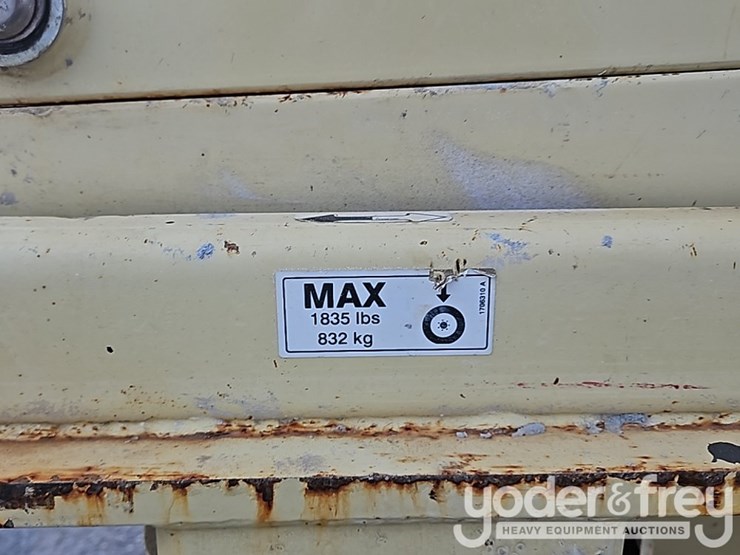 2019-jlg-2632es-image-24