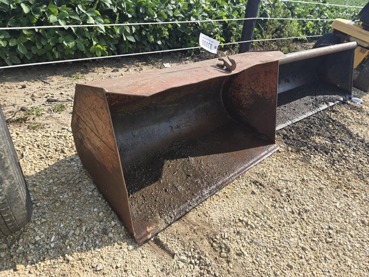 #3896-•-50"-loader-bucket-image-5
