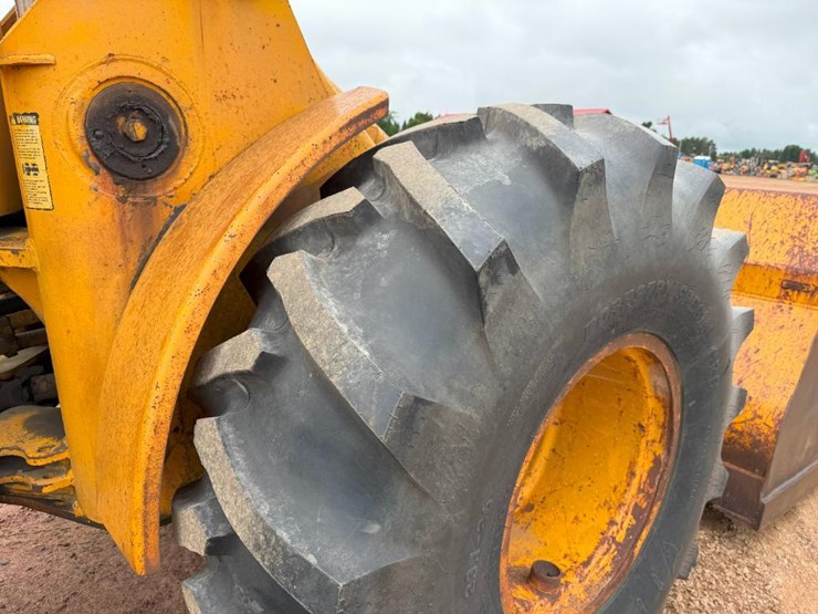 deere-644b-image-10