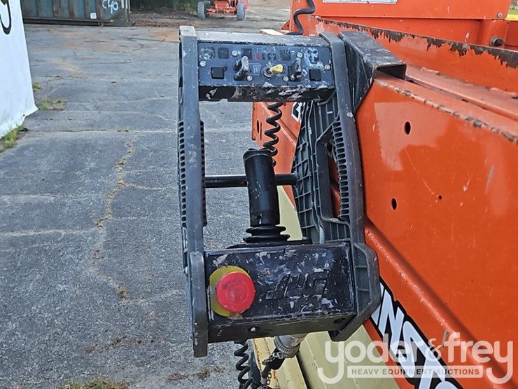 2019-jlg-2632es-image-22