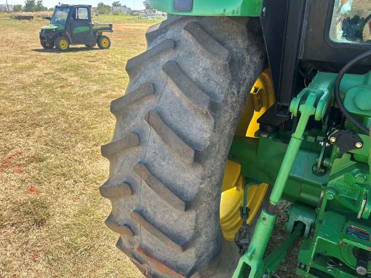 john-deere-6140d-image-8