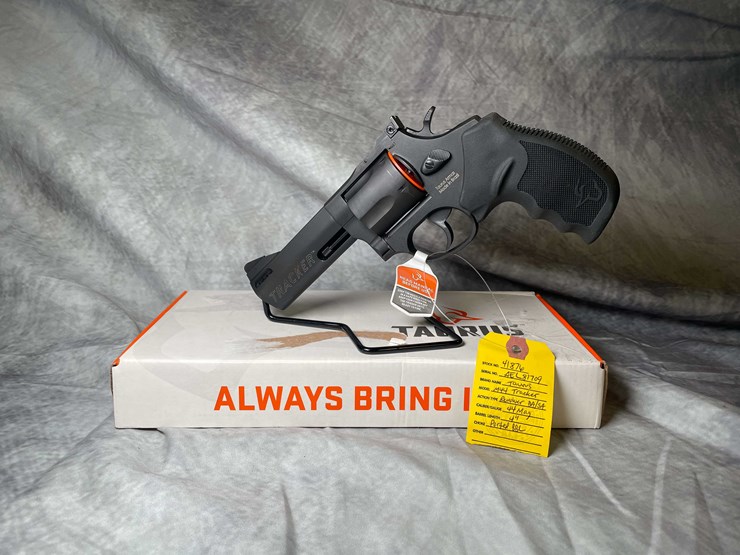 #4534-•-taurus-m44-tracket-44-rem-mag-revolver,-sn:-ael817409-image-1