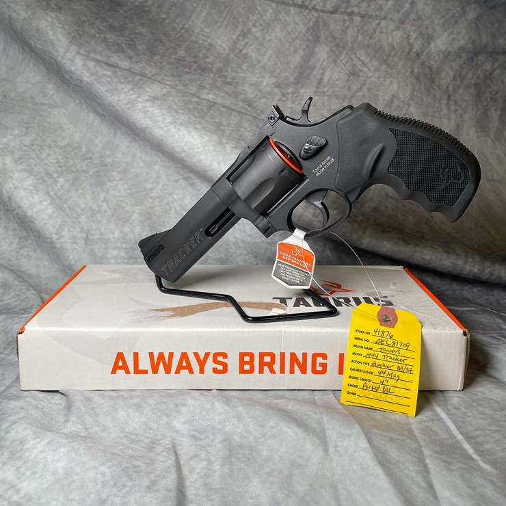 #4534 • Taurus M44 Tracket 44 REM MAG Revolver, SN: AEL817409