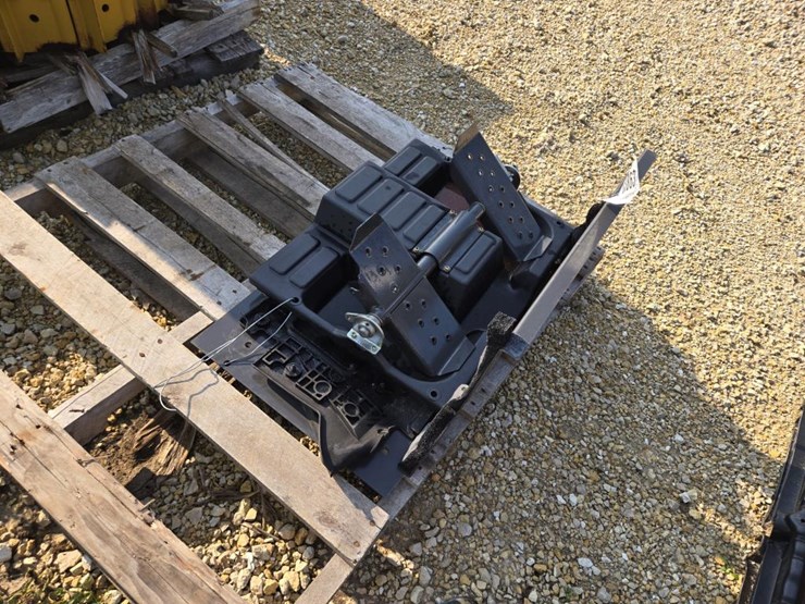 #3863-•-new---new-holland-skid-loader-foot-pedal-controls-image-4