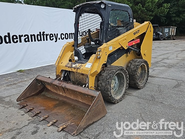 2016-caterpillar-236d-image-1