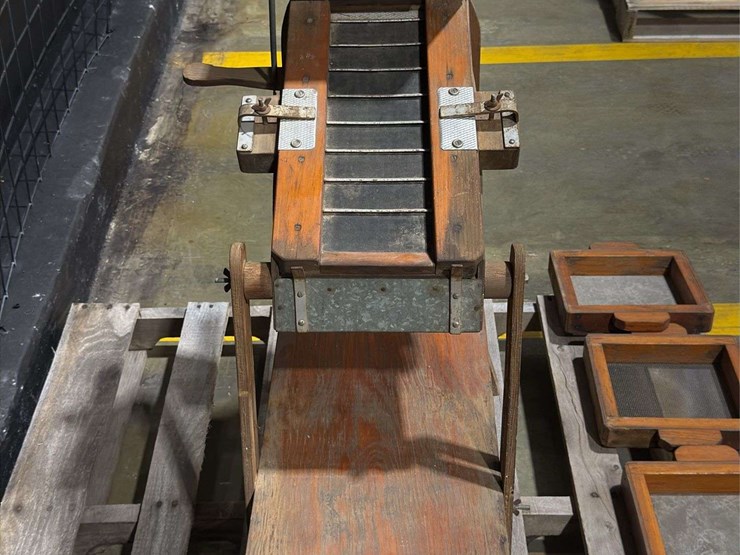 gold-sluice-image-3