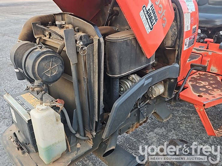 2020-kubota-l2501dt-image-18