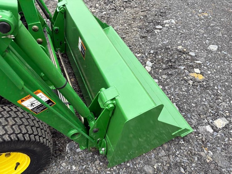 2004-john-deere-4010-image-25