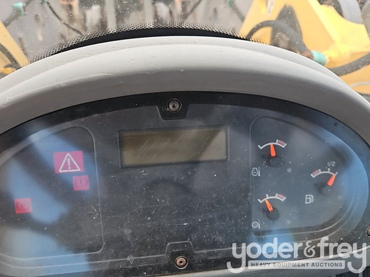 2005-volvo-l90e-image-29