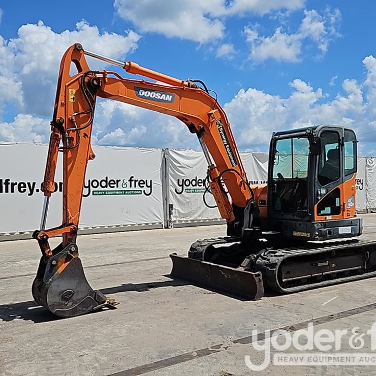 2018 DOOSAN DX85R-3