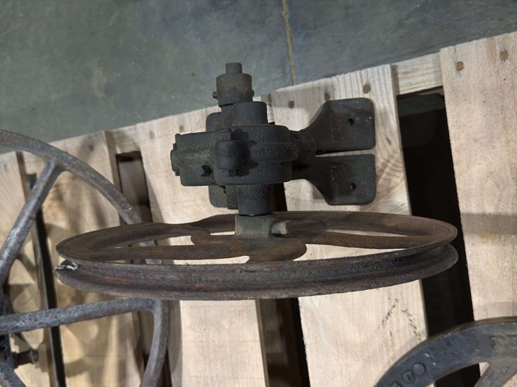 various-industrial-salvage-parts-likely-from-the-late-1800's-image-9