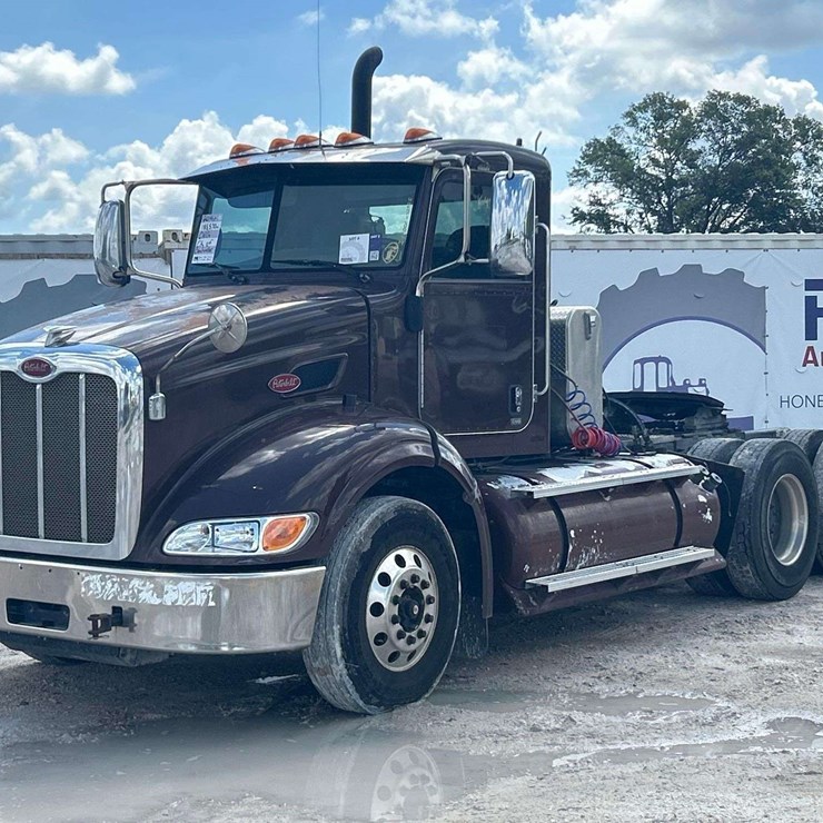 2014 PETERBILT 384
