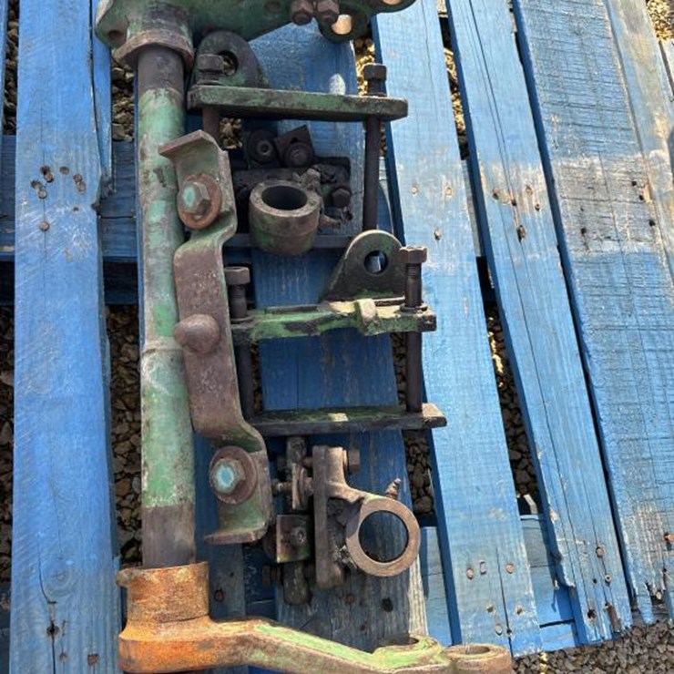 JOHN DEERE 3020
