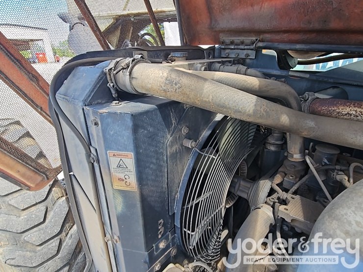 2012-jlg-g9-43a-image-31